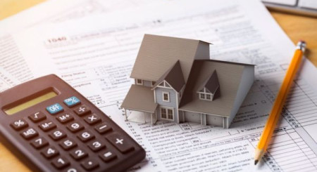 Impozitarea proprietăților la valoarea de piață: ce se schimbă pentru proprietarii de locuințe din 2026 și 2027