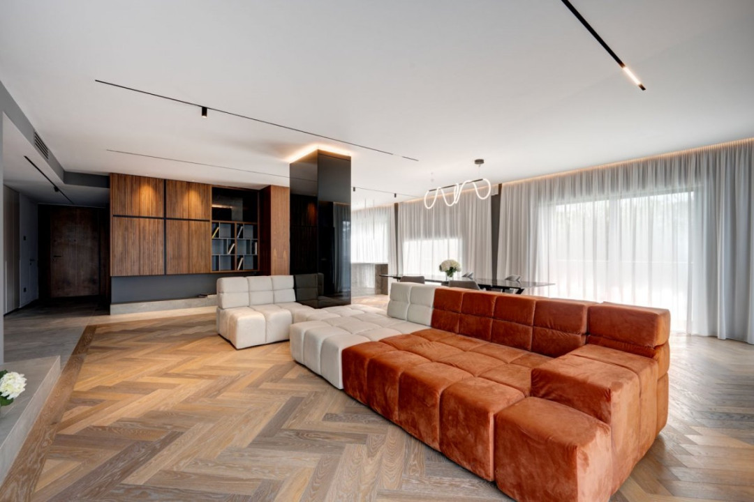 Apartament 5 camere cu terasă 36 mp, 211 mp, vedere pădure – Pines Residence