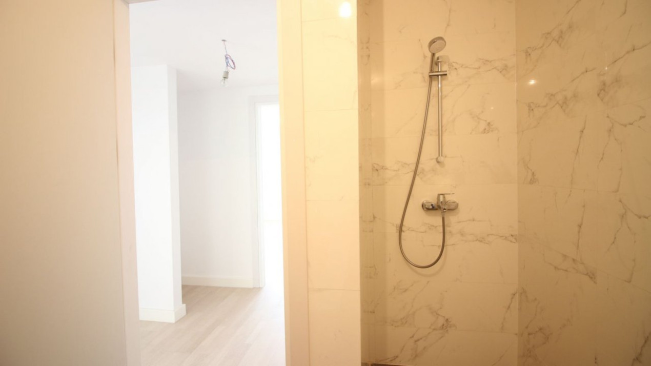 Baneasa-Jolie Ville, apartament 4 camere, 92mp, parter/3, grădină proprie 88mp