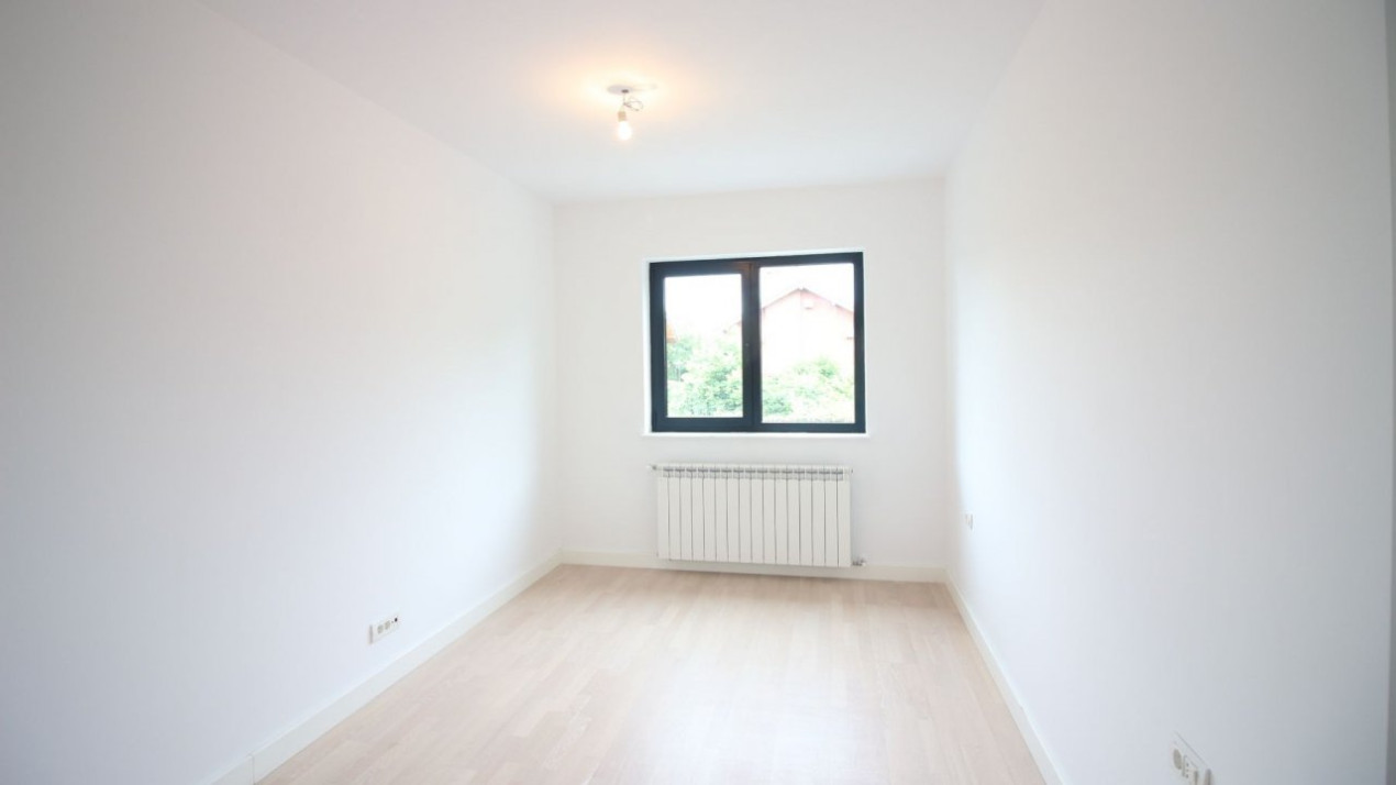 Baneasa-Jolie Ville, apartament 4 camere, 92mp, parter/3, grădină proprie 88mp