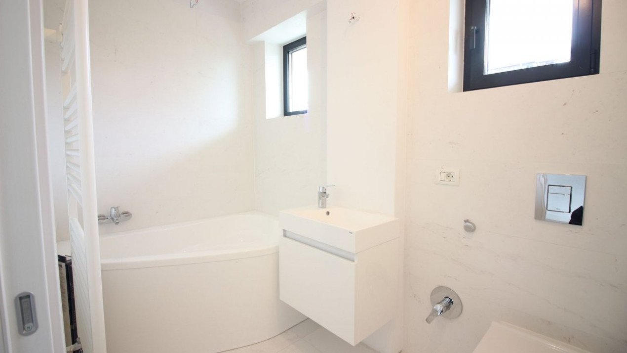 Baneasa-Jolie Ville, apartament 4 camere, 92mp, parter/3, grădină proprie 88mp