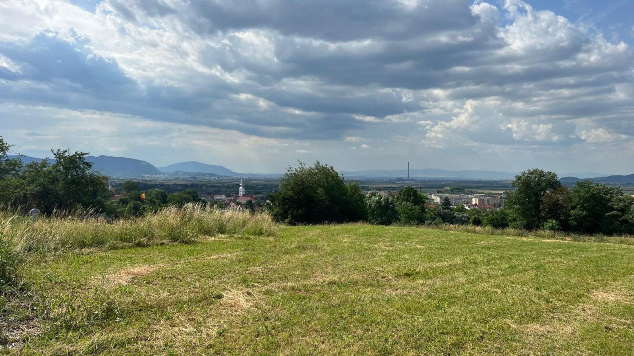 Loturi de teren 400-600 mp. cu autorizatie de construire casa in Sacele-Brasov