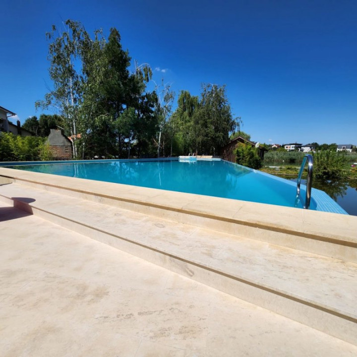 Vila Corbeanca cu deschidere la lac, piscina si helesteu