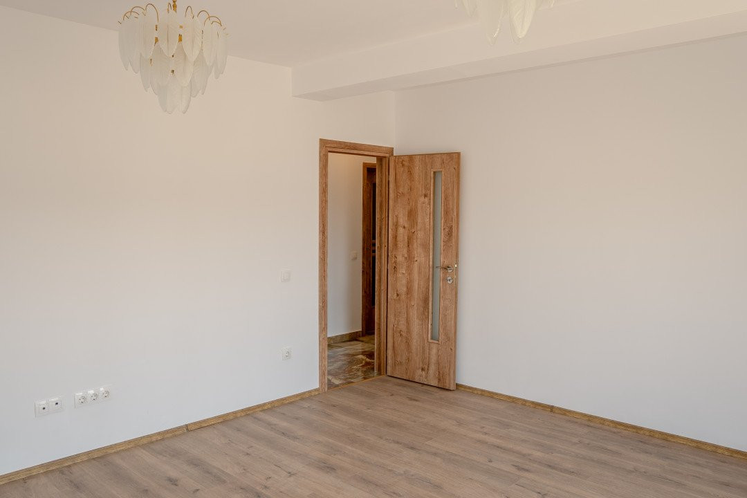 Apartament cu 3 camere de vânzare în Șelimbăr!