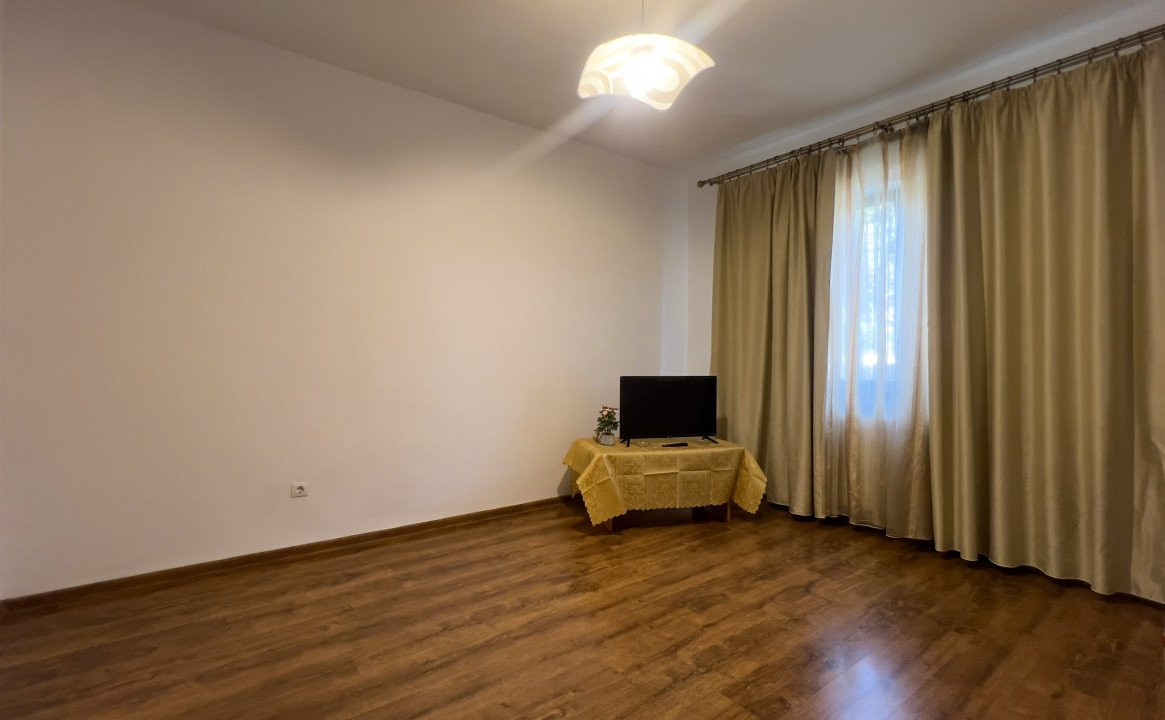 Casa de vânzare in Agigea, 3 camere, teren generos 900 mp