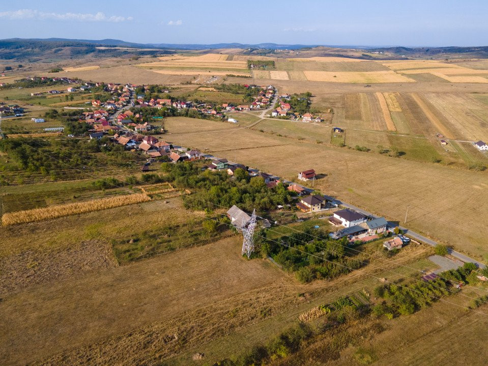 Teren intravilan, 5.800 m2, Săliștea Nouă, Baciu, jud. Cluj