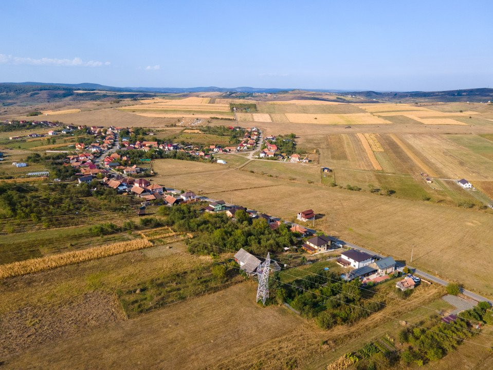 Teren intravilan, 5.800 m2, Săliștea Nouă, Baciu, jud. Cluj