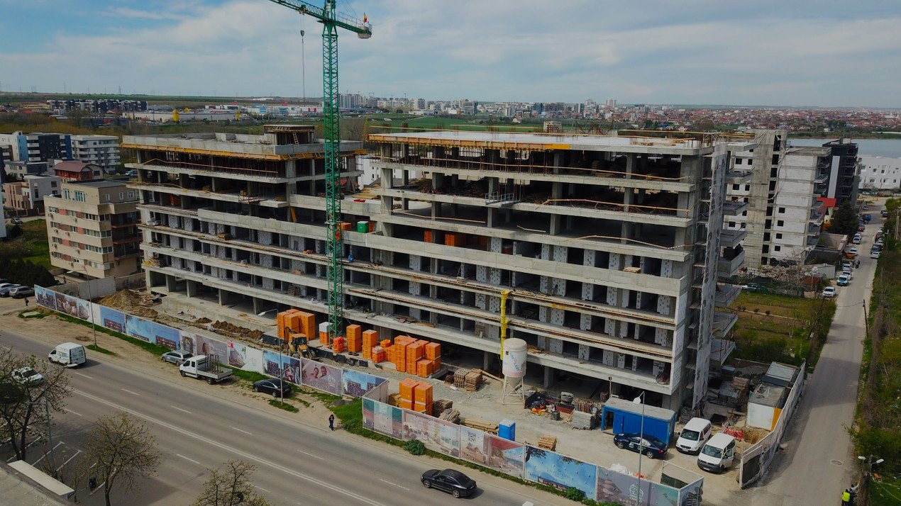 Cea mai buna pozitie! Apartament cu vedere la LAC si la Mare Primavera Campus