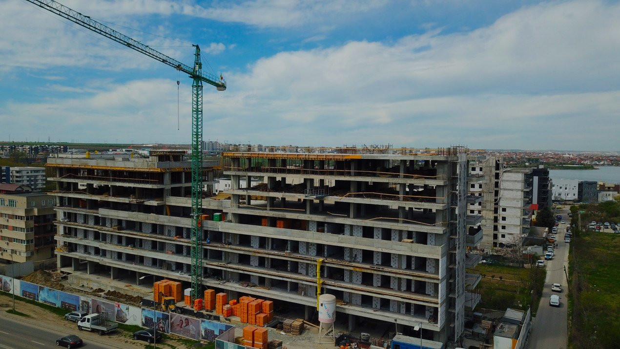 Cea mai buna pozitie! Apartament cu vedere la LAC si la Mare Primavera Campus