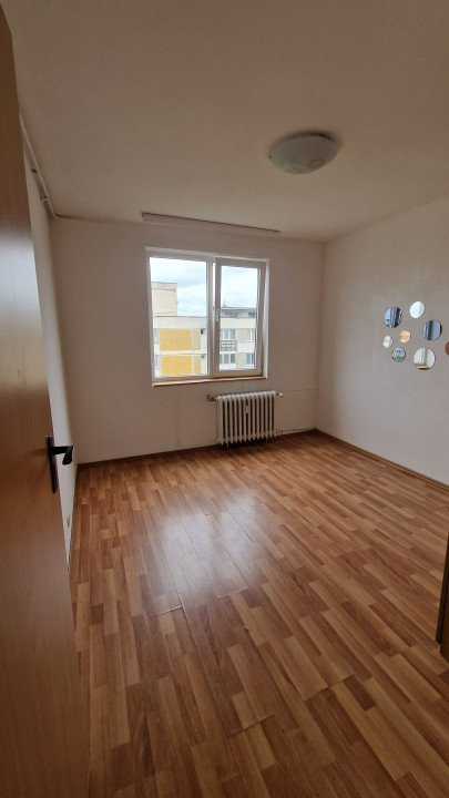 Apartament cu 2 camere de vânzare în zona Drumul Taberei