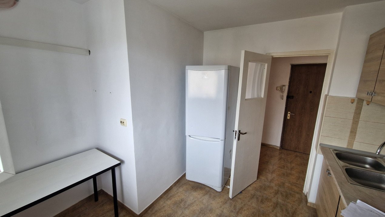 Apartament cu 2 camere de vânzare în zona Drumul Taberei