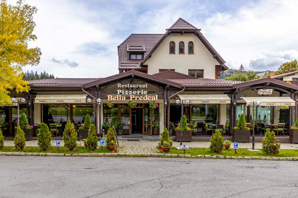 Restaurant si posibilitate cazare in vila, Ultracentral Predeal, Brasov