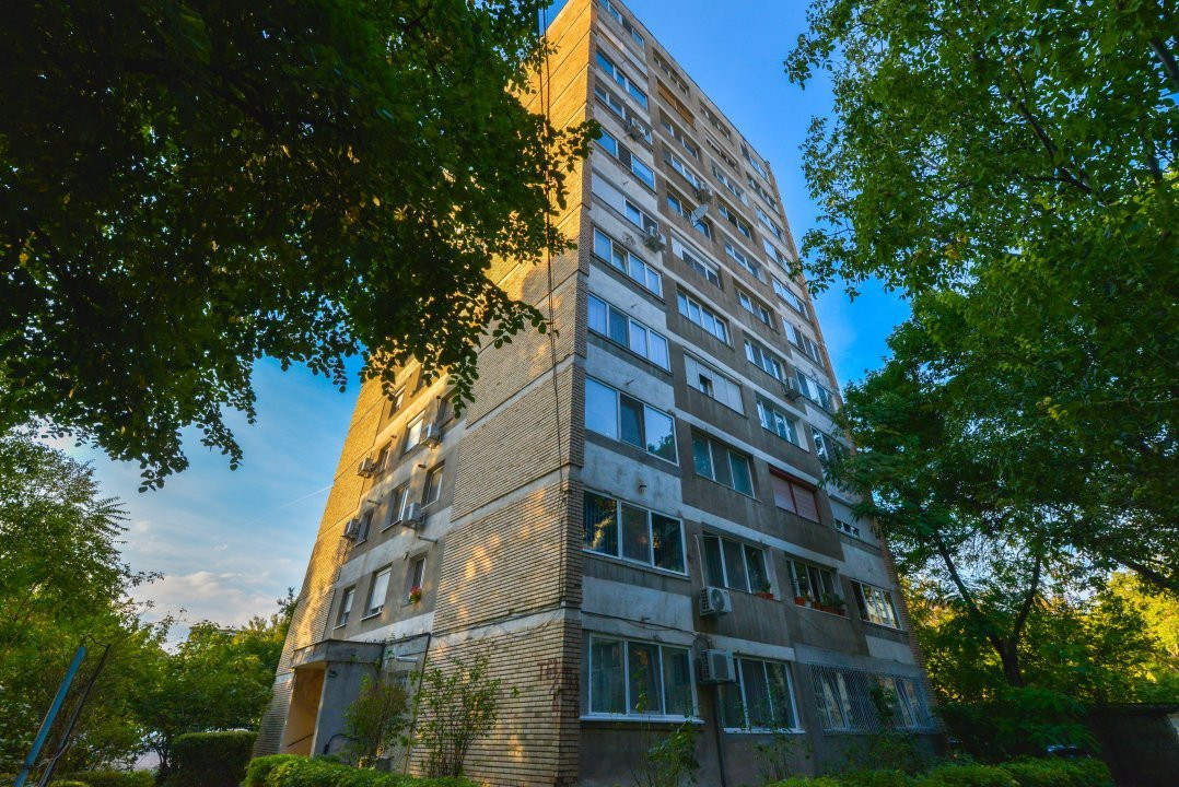 Apartament 3 Camere cu Centrală Proprie - Zona Dacia