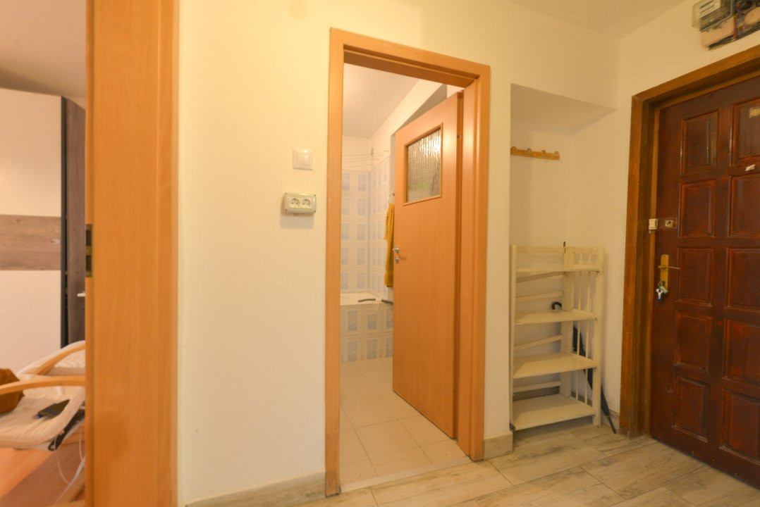 Apartament 3 Camere cu Centrală Proprie - Zona Dacia