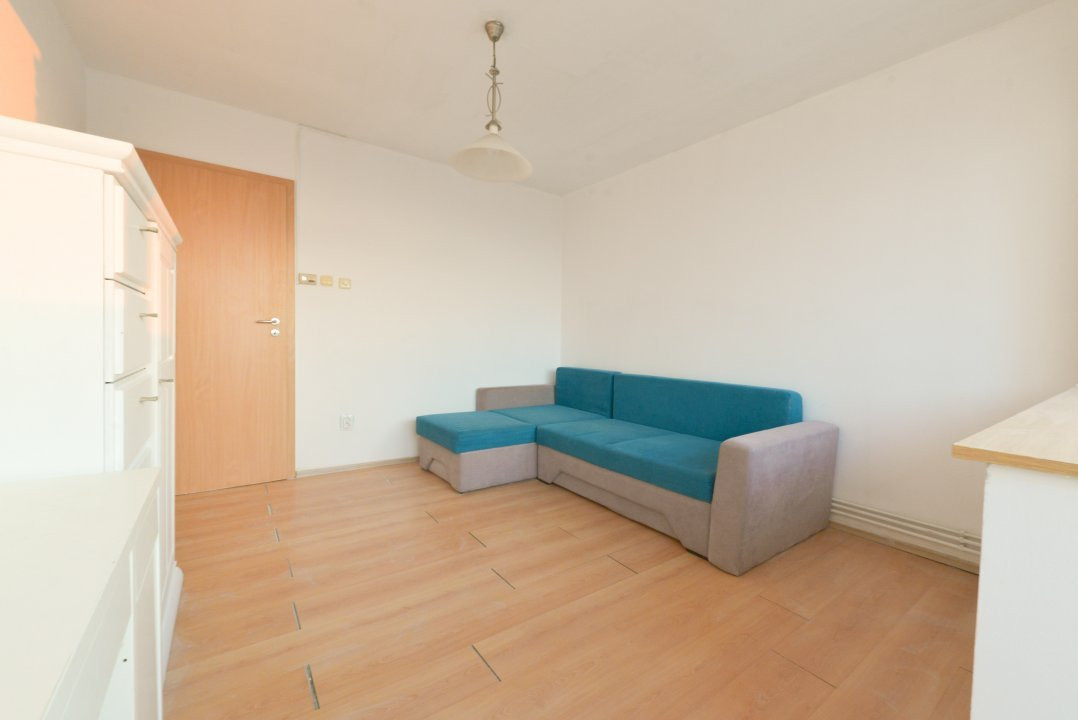 Apartament 3 Camere cu Centrală Proprie - Zona Dacia