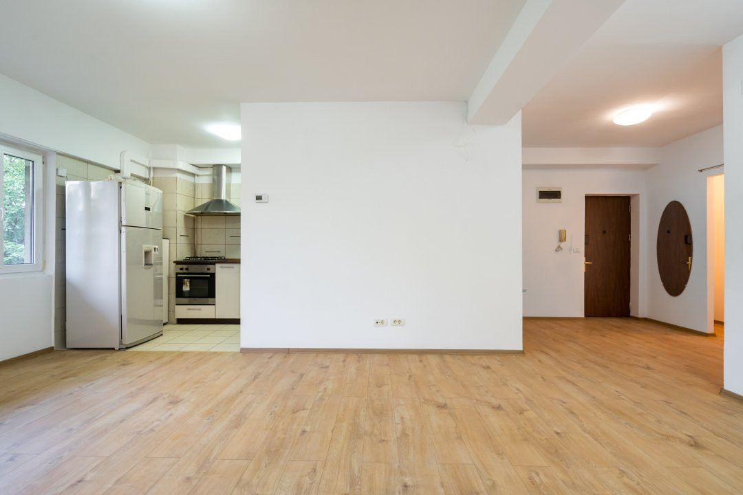  Apartament 4 Camere Crangasi Giulesti Foarte Spatios