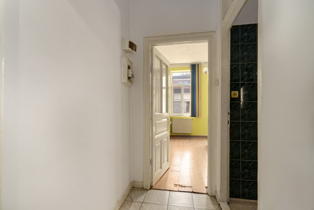 CAROL - REGINA MARIA, APARTAMENT RENOVABIL 80 MP TOTAL, ETAJ 1!