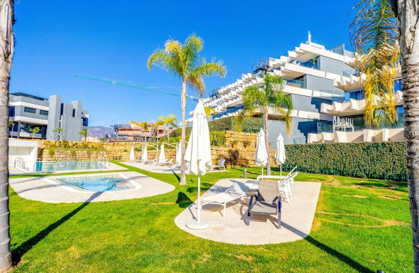  Oasis 325 Estepona, Penthouse cu vedere la mare!