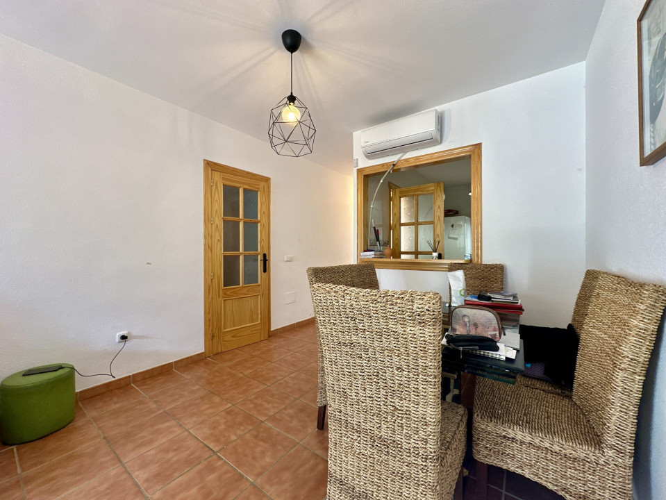 Penthouse-ul tău ideal în Íllar, Almeria!