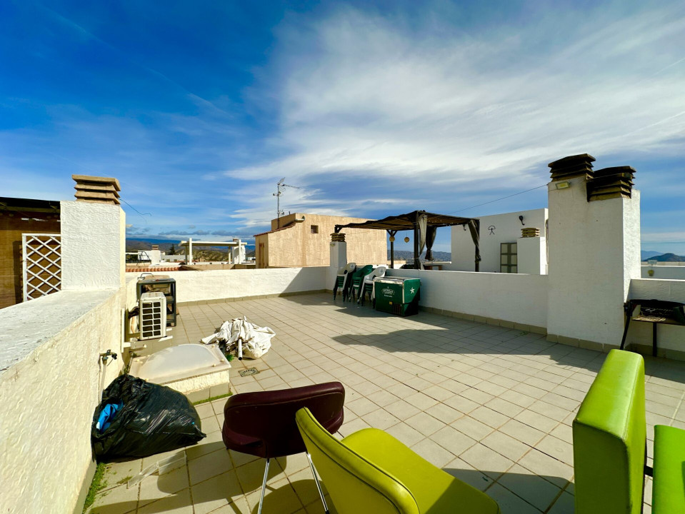 Penthouse-ul tău ideal în Íllar, Almeria!