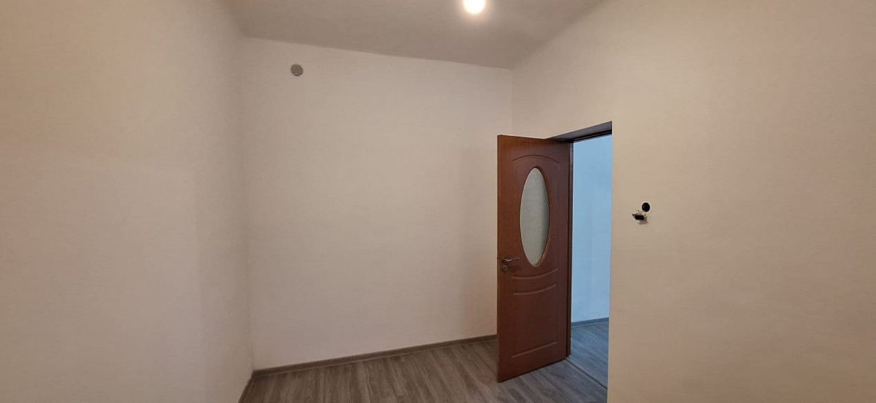 Apartament 2 cam ULTRACENTRAL Popa Soare + Magazie&beci 74mp