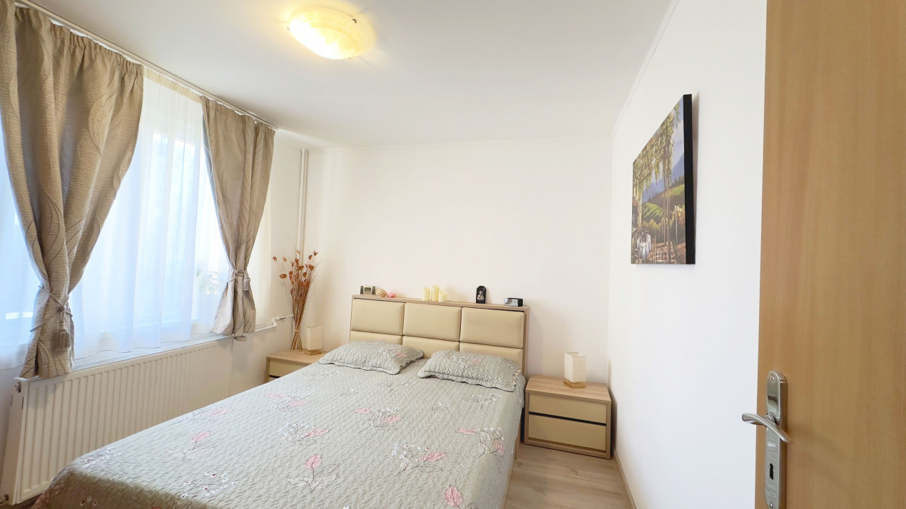 Apartament cu 3 camere, str. Bârcă, gata de mutat!