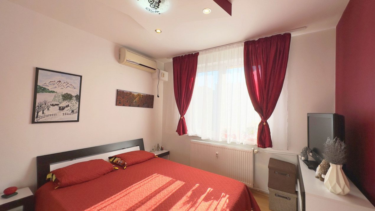 Apartament cu 3 camere, str. Bârcă, gata de mutat!