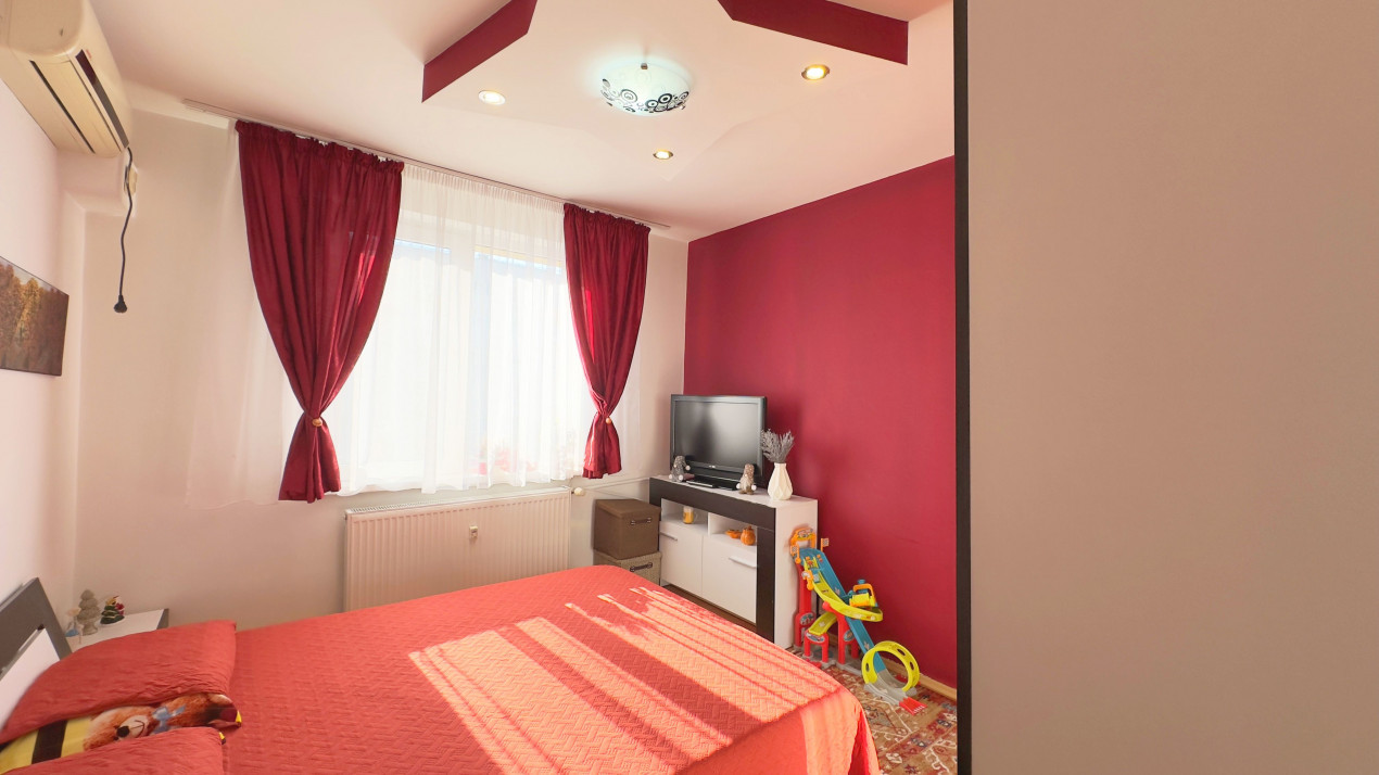 Apartament cu 3 camere, str. Bârcă, gata de mutat!