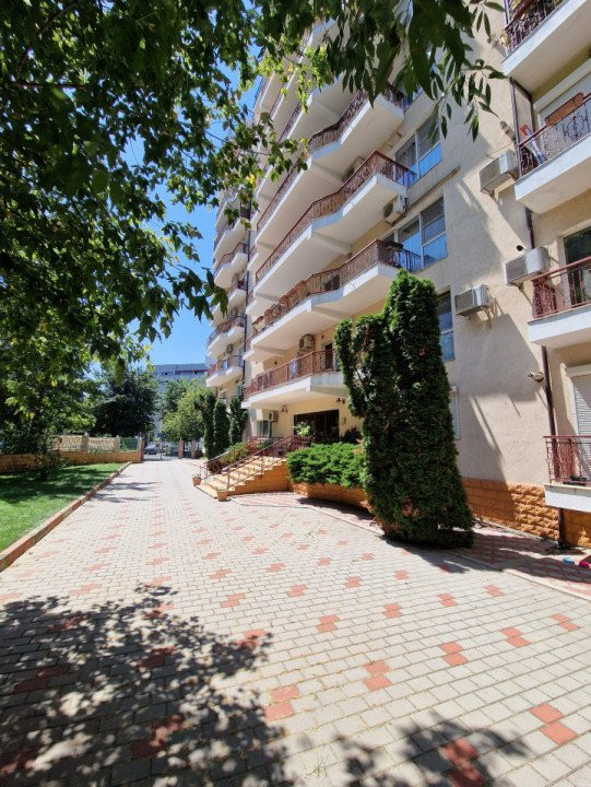 De Vanzare! Apartament cu 4 camere la doar 3 minute de parcul Herastrau