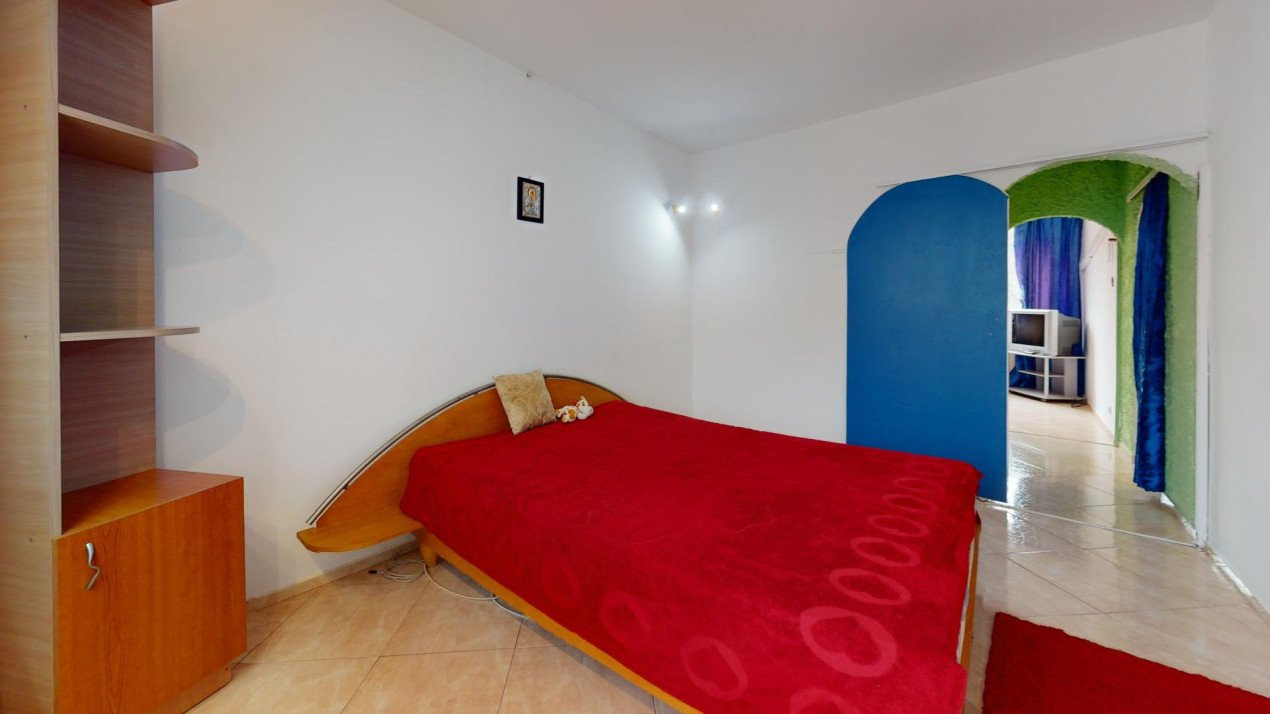 Vanzare apartament cu 3 camere ,Drumul Taberei