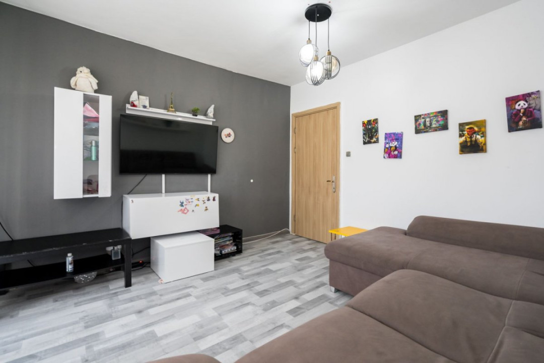 Apartament Decomandat, 2 Camere – Confort și Funcționalitate