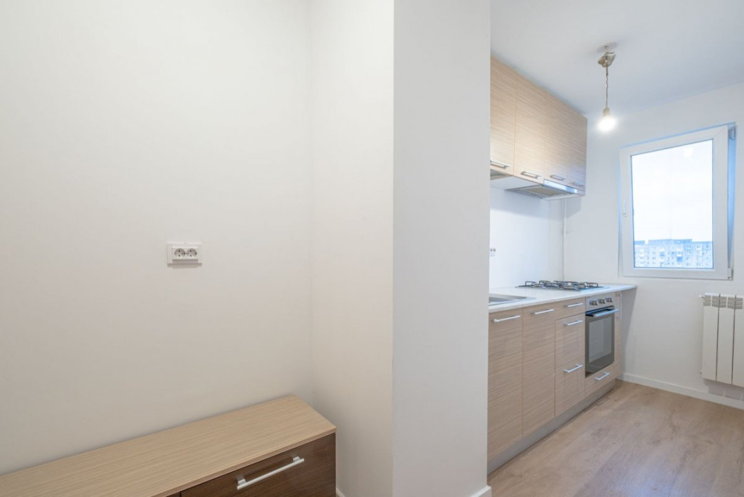 Apartament renovat complet Romancierilor