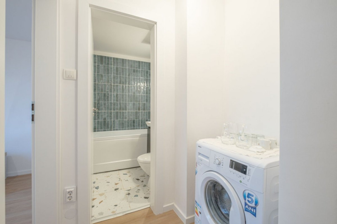 Apartament renovat complet Romancierilor