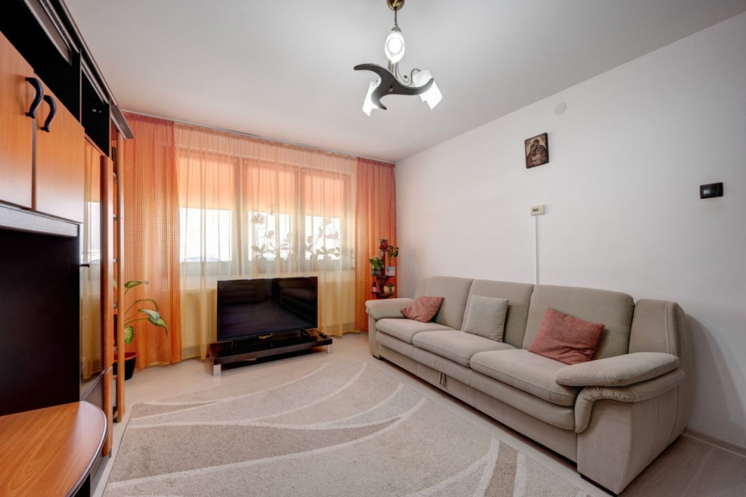 STOIAN-MILITARU, APARTAMENT 4 CAMERE, 80 MP, DECOMANDAT!