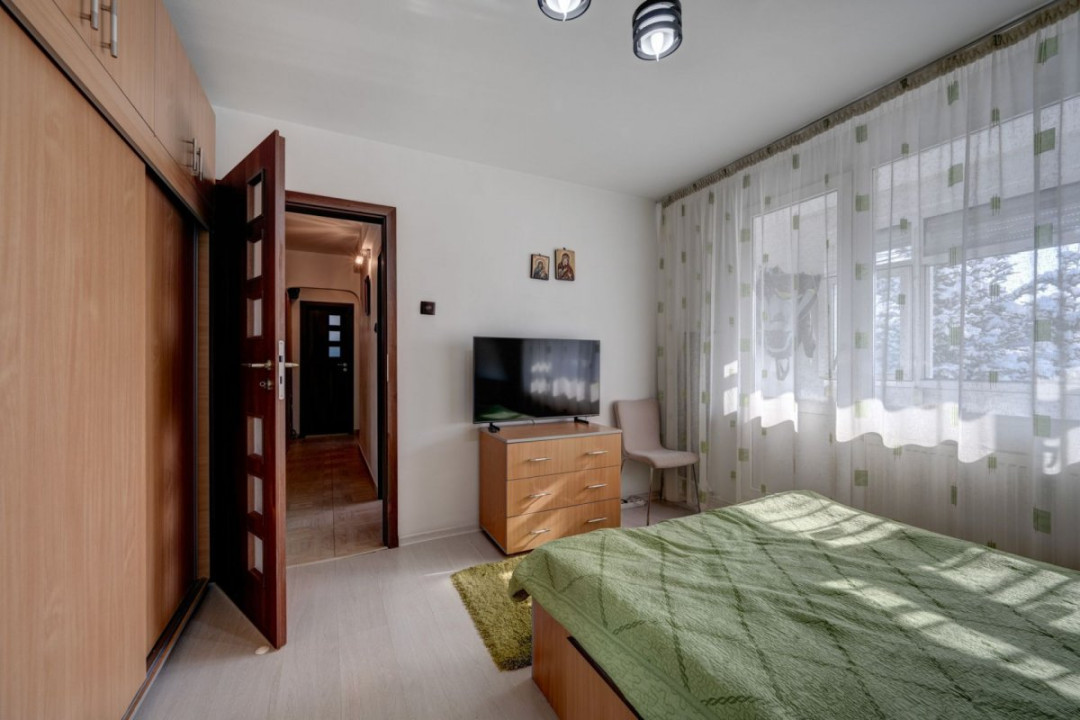 STOIAN-MILITARU, APARTAMENT 4 CAMERE, 80 MP, DECOMANDAT!