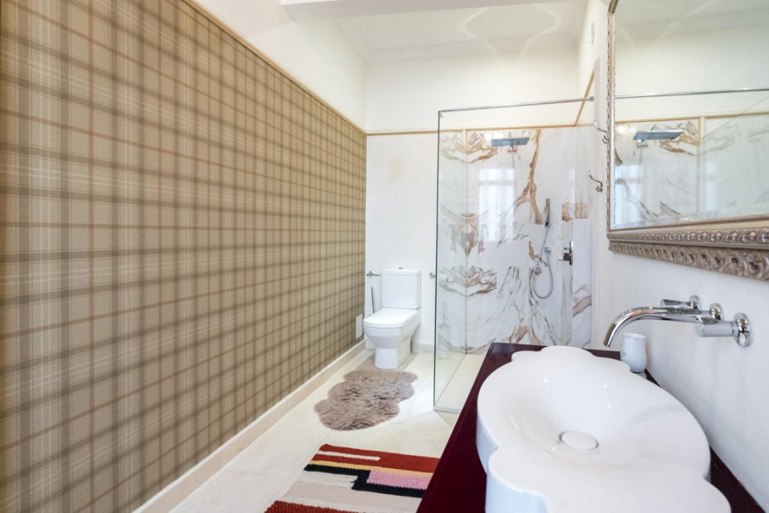 ARMENEASCA Apartament 6 camere 190 MP!