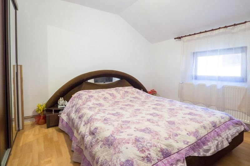 Vila individuala la cheie,  curte proprie, 5 camere in Pantelimon