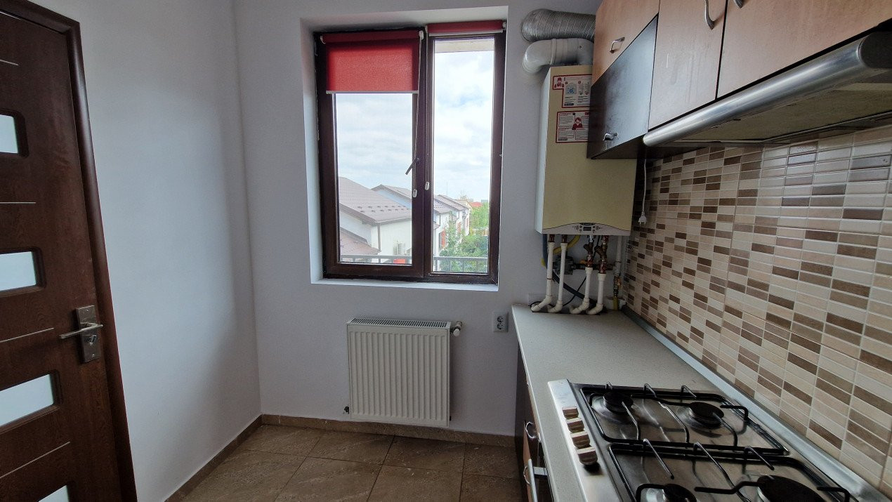 De vanzare garsoniera spatioasa pe CRINULUI langa Mega in ROSU