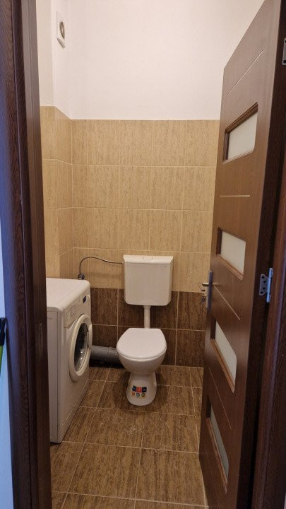 De vanzare garsoniera spatioasa pe CRINULUI langa Mega in ROSU