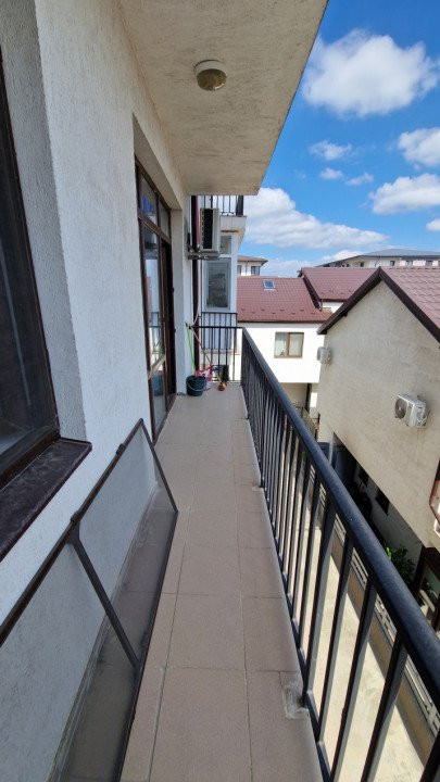 De vanzare garsoniera spatioasa pe CRINULUI langa Mega in ROSU