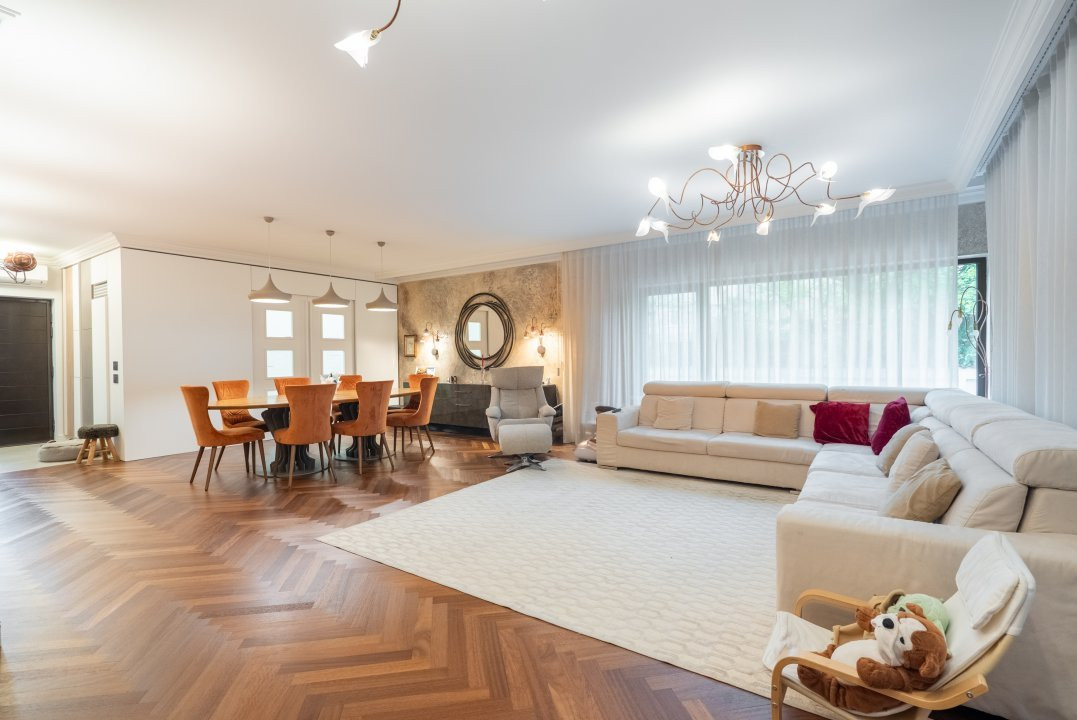 Vila Titan de vanzare - O proprietate care va depăși orice așteptare!