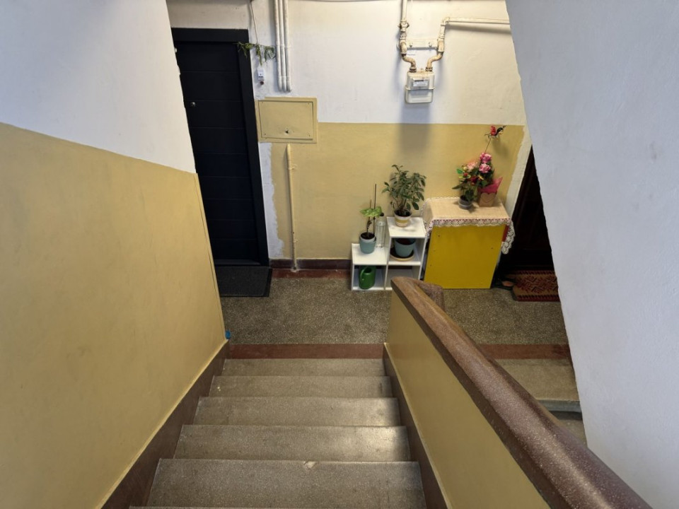 Garsoniera cu parcare și o cameră bonus