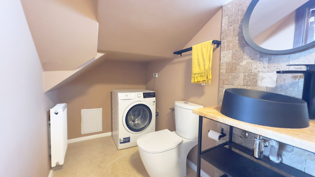 Vila ta în oraș: apartament exclusivist cu 5 camere, pregătit să te cucerească!