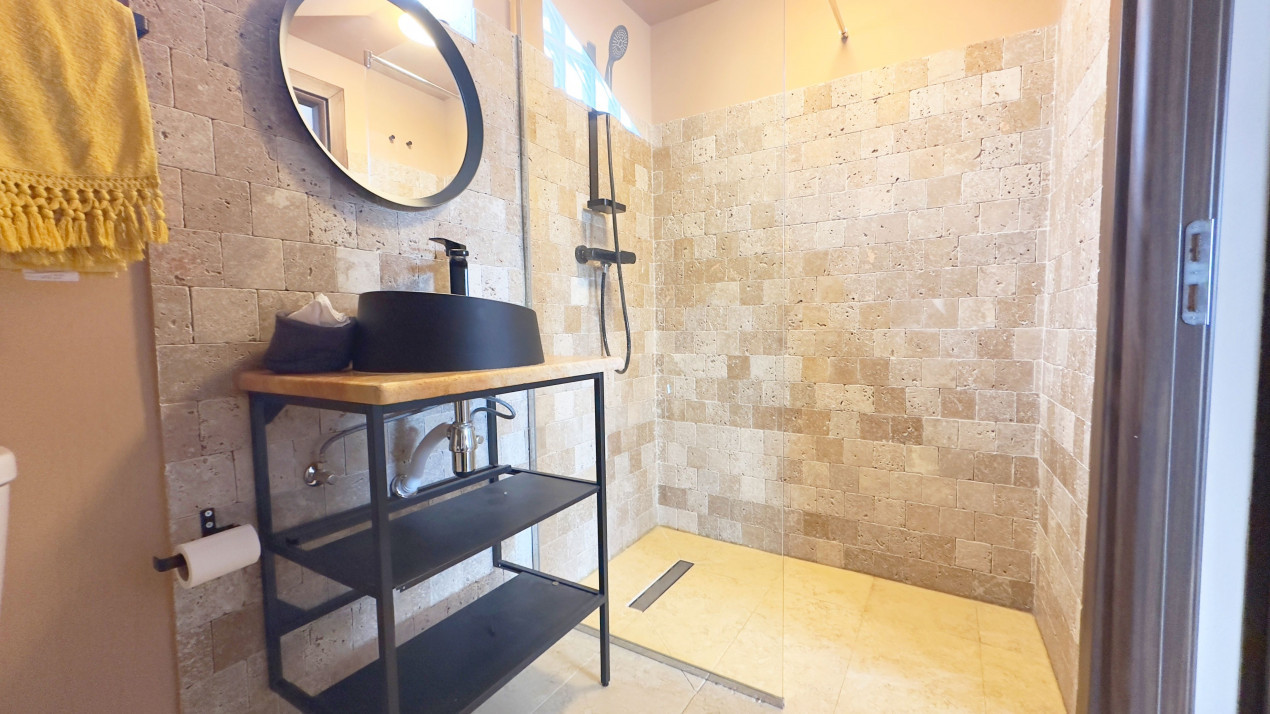 Vila ta în oraș: apartament exclusivist cu 5 camere, pregătit să te cucerească!