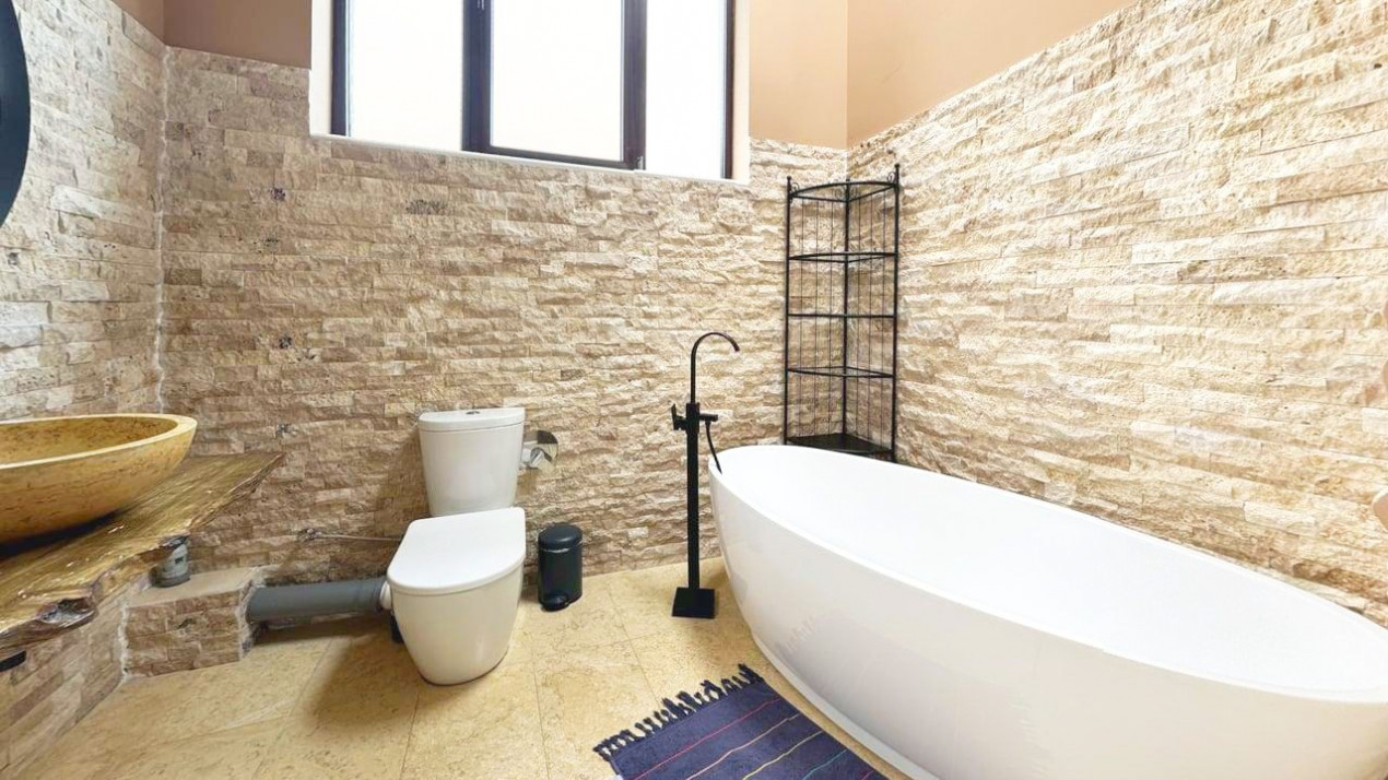 Vila ta în oraș: apartament exclusivist cu 5 camere, pregătit să te cucerească!