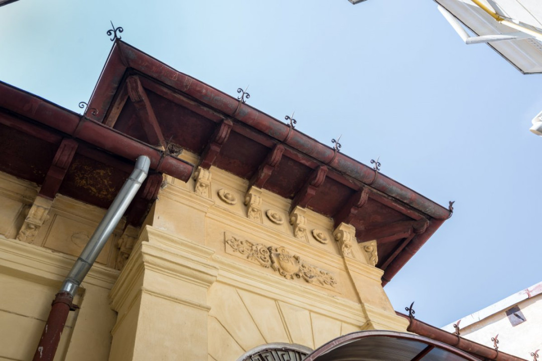 Casuta frumoasa, de restaurat 