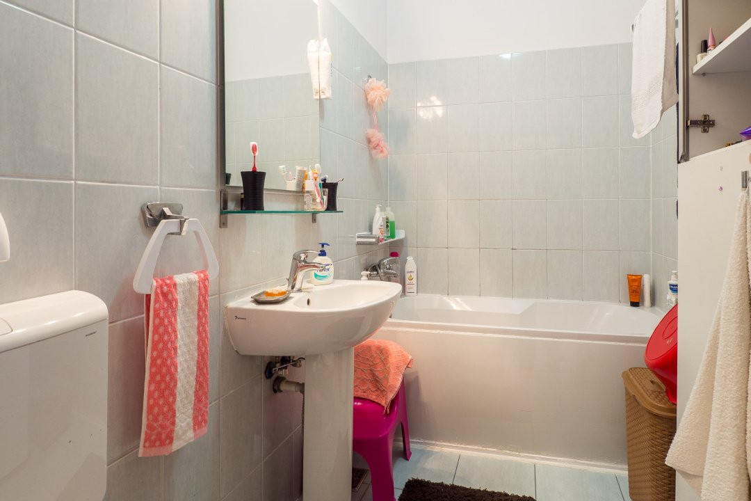 Apartament mobilat si utilat modern, în Titan, Răsărit de Soare 