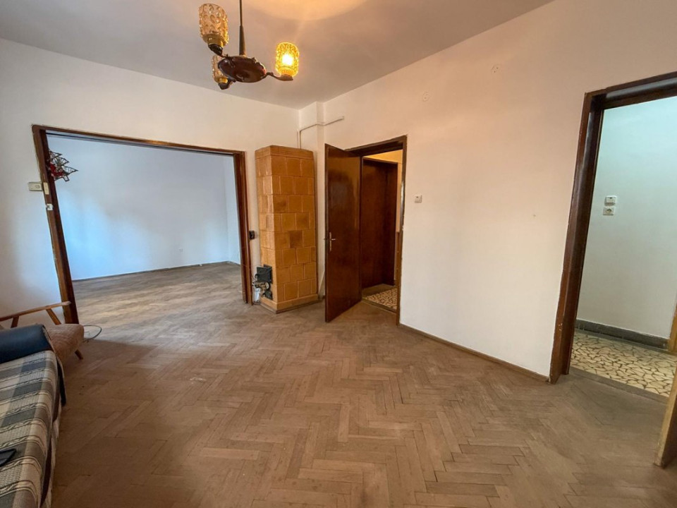 Apartament in Armeneasca, parter in vila.