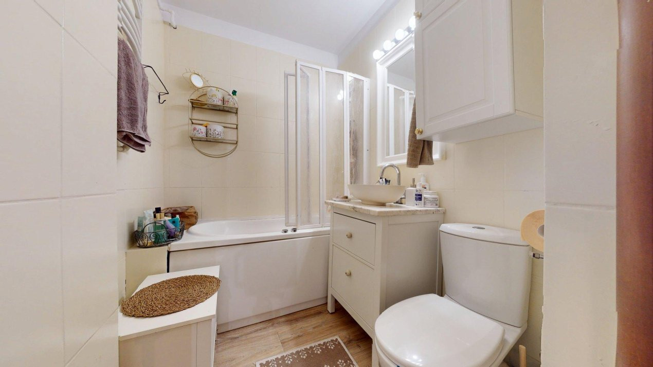 Apartament 2 camere  vanzare Drumul Taberei Afi Mall Metrou