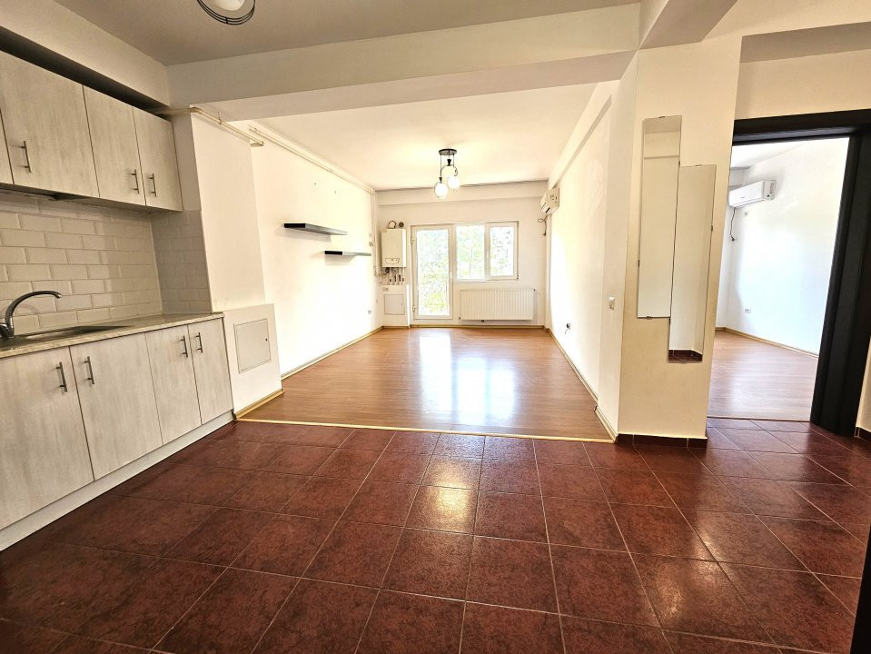 De vanzare 2 camere la LiDL pe Rezervelor- Militari Residence